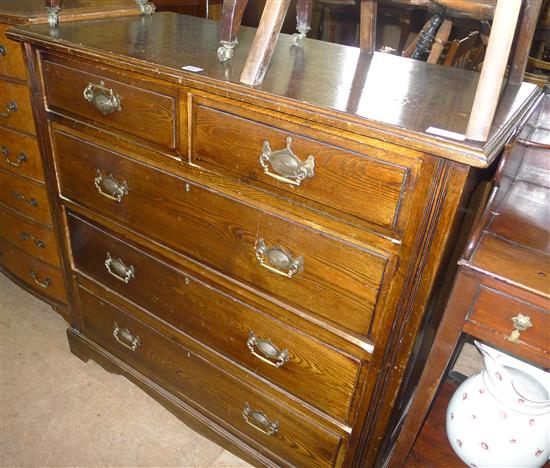 Edwardian oak chest of drawers